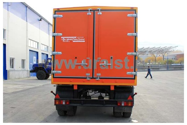 Прицеп-фургон для перевозки взрывчатых веществ