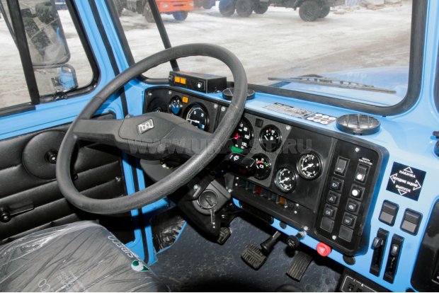 Приборная панель шасси Урал 43204-1153-70