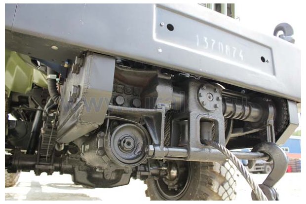 Передняя лебедка