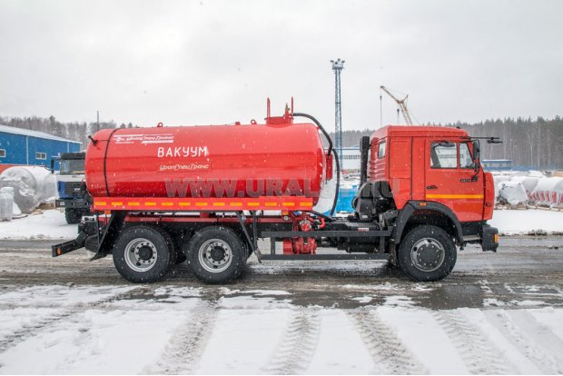 Автоцистерна вакуумная МВ-10 КО УСТ-5453 на шасси Камаз 65115