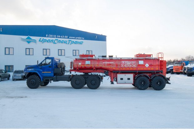 Полуприцеп цистерна нефтевоз ППЦН 20-21-2Н ПТ УСТ 9465 рамная, насос