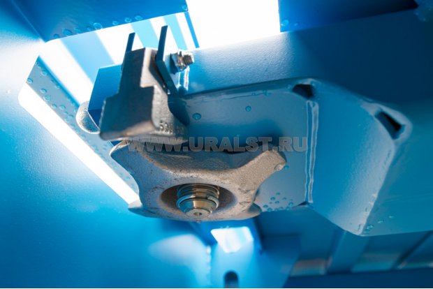 Фитинги для фиксации перевозимых контейнеров