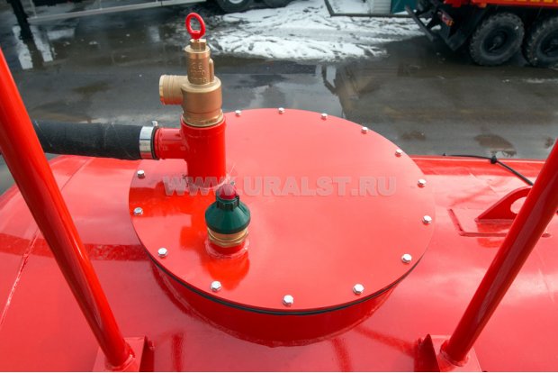 Инспекционный люк