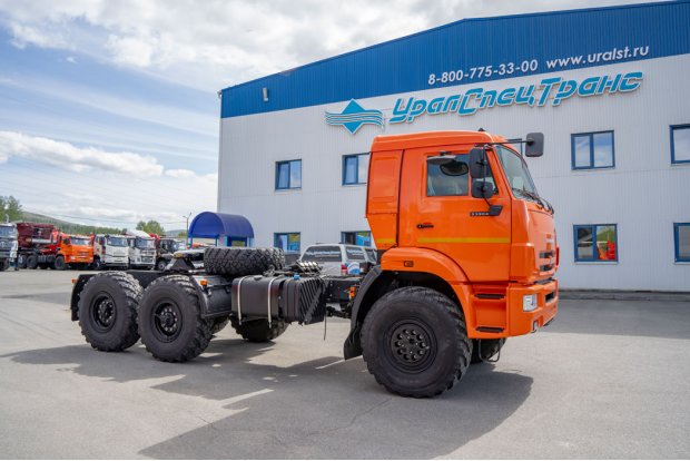 Седельный тягач Камаз 53504-76020-50 сп. место