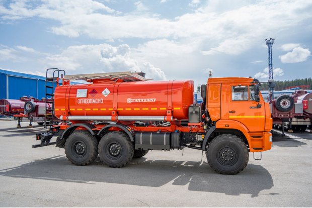 Автоцистерна для нефти АЦН-11Т УСТ 5453 Камаз 43118
