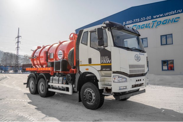 Автоцистерна вакуумная нефтепромысловая АКНС-10 НК FAW 3250 ДОПОГ