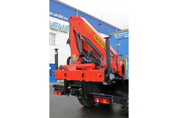 Фургон с манипулятором