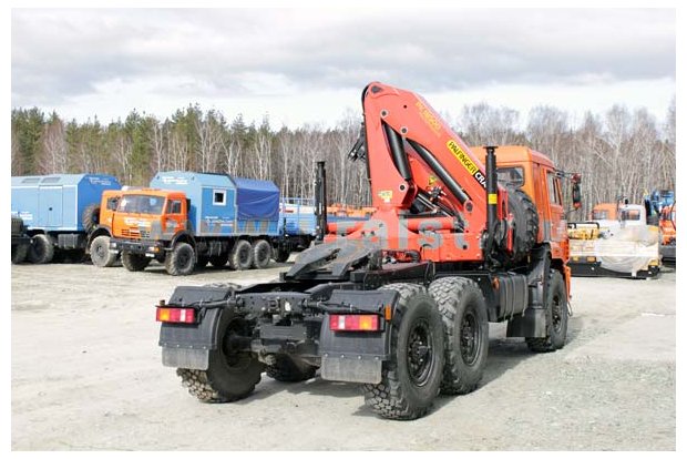 Седельный тягач Камаз с КМУ Palfinger