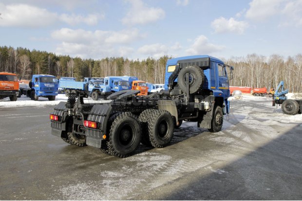 Седельный тягач Камаз 65225-RG