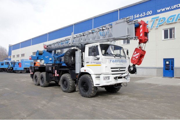Автомобильный кран КС-55729-5В Галичанин на шасси Камаз 63501