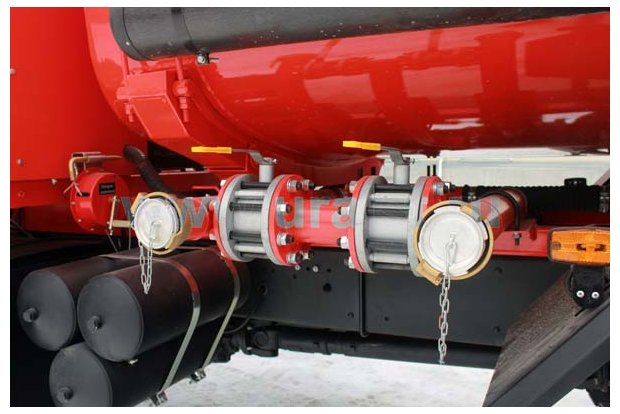 Сливной трубопровод цистерны