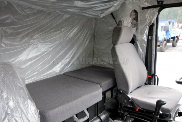 Спальное место в кабине водителя