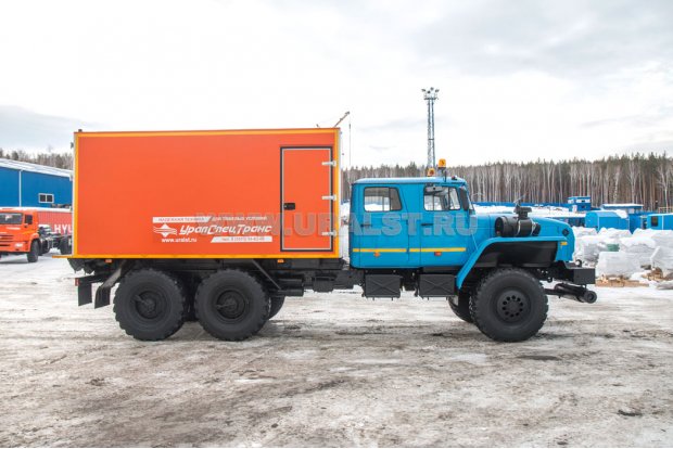 Автомобиль для перевозки взрывчатых веществ