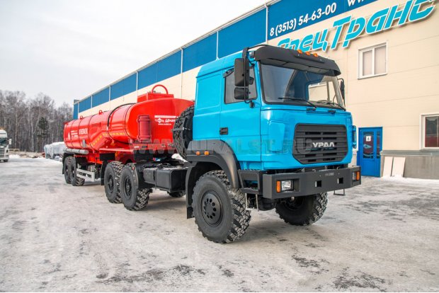 Полуприцеп цистерна нефтевоз УСТ-94651