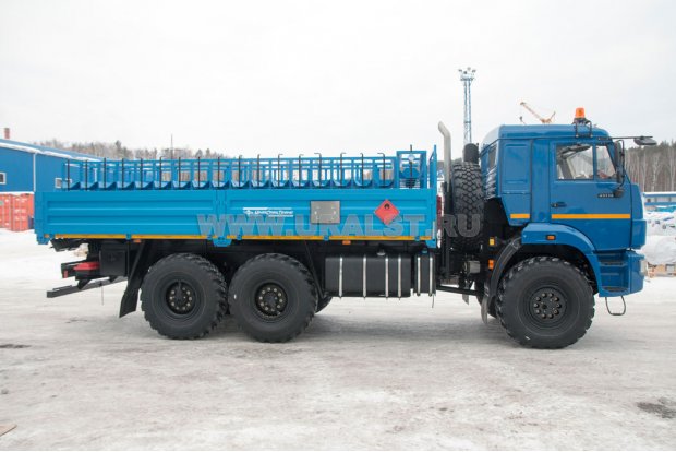 Бортовой автомобиль Камаз 43118-50 баллоновоз