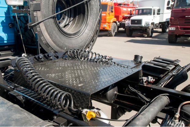 Седельный тягач УСТ 5453 Урал 5557-60Е5