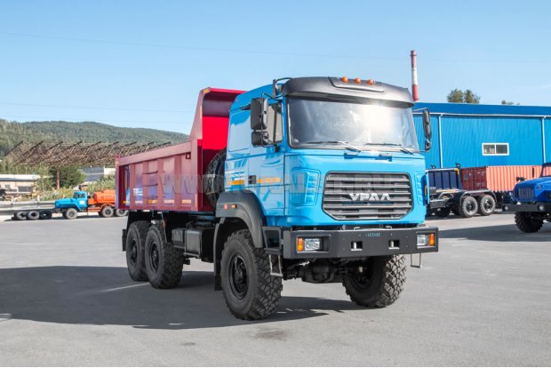 Автомобиль самосвал Урал 55571 с задним бортом с увеличенной самосвальной платформой