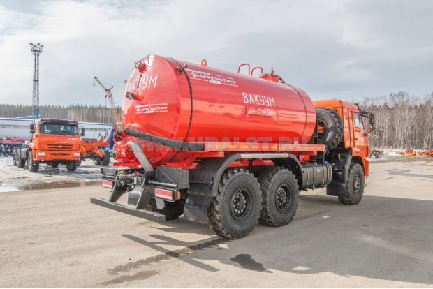 Машина вакуумная МВ-10Т КО УСТ 5453A4-60 Камаз 43118-50 сп.м, термос, подогрев сливного крана, ревизионный люк