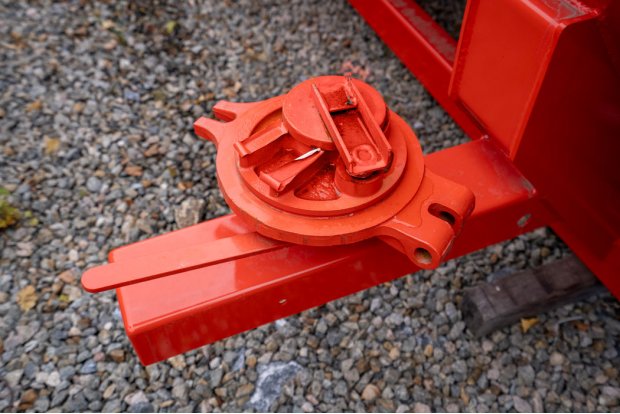 Приемный лючок