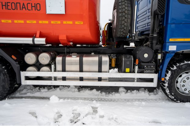 Боковая защита