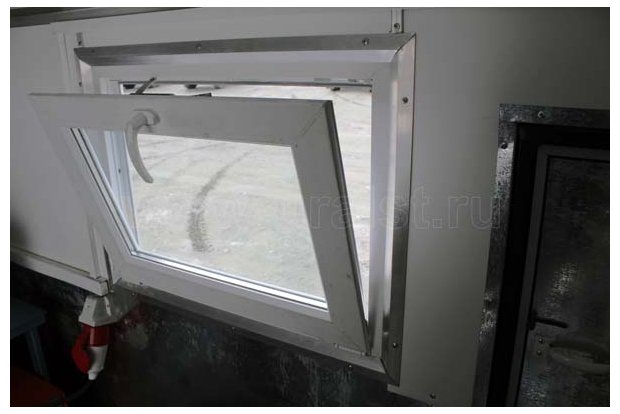 ПАРМ с КМУ. Окно-стеклопакет с форточкой