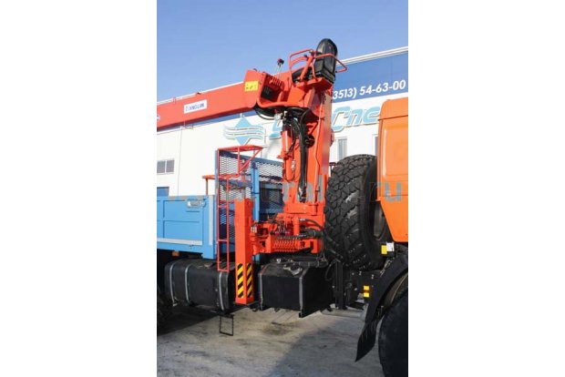 Бортовой Камаз с Kanglim KS-2056H