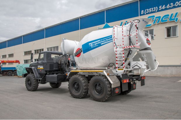 Автобетоносмеситель