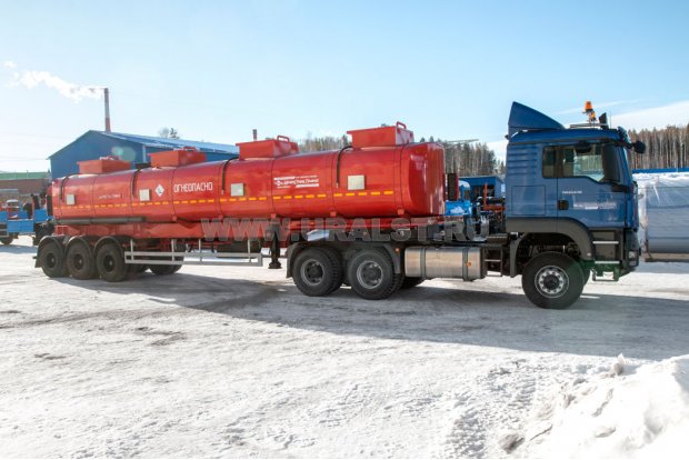 Полуприцеп цистерна бензовоз
