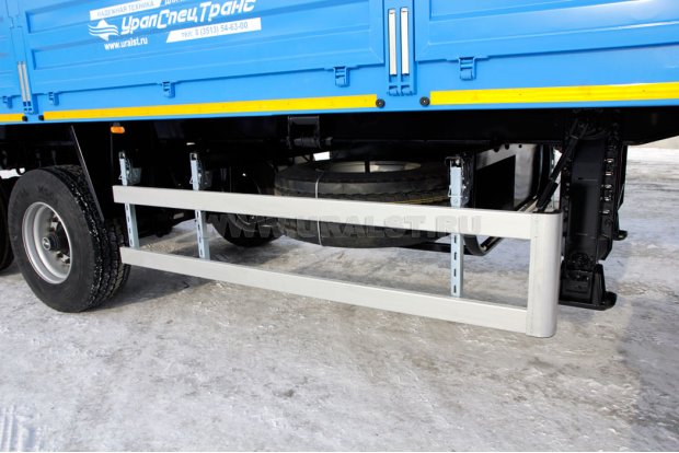 Боковая защита