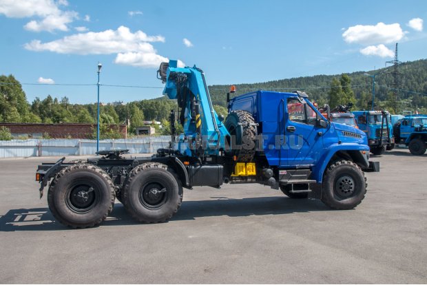 Тягач Урал NEXT с КМУ ИМ-150