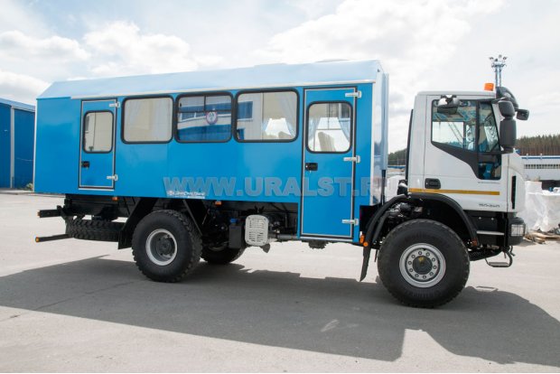 Вахтовый автобус IVECO-AMT 423900