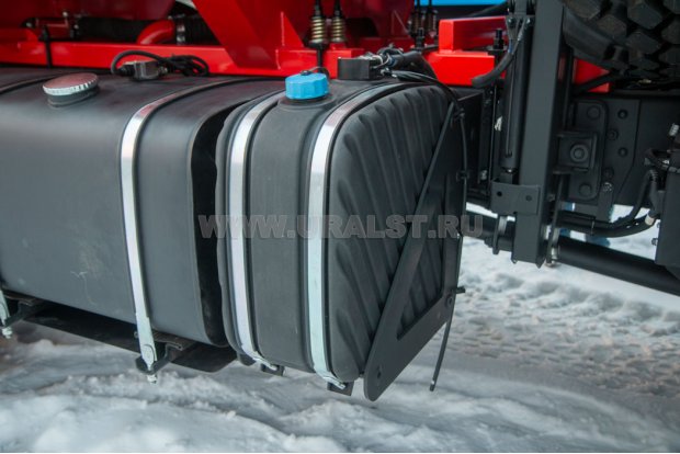 бак с реагентом