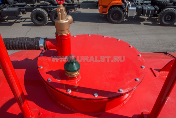 Инспекционный люк