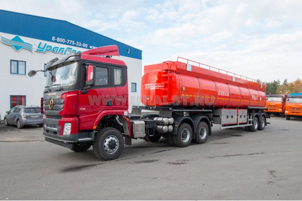 Седельный тягач SHACMAN SX42586V385 + Полуприцеп-цистерна ППЦ 40П-24Д-3 УСТ-9465 