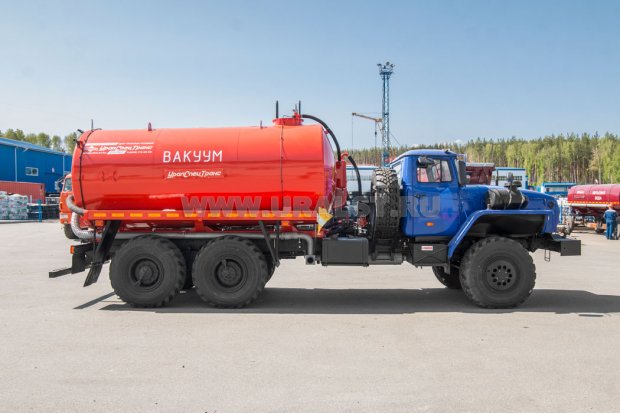 Автоцистерна вакуумная коммунальная МВ-10Т КО УСТ 5453 Урал 4320-1912-40