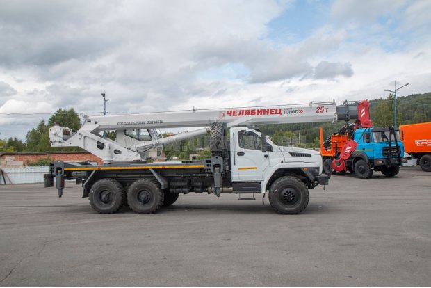 Автокран КС-55732-21