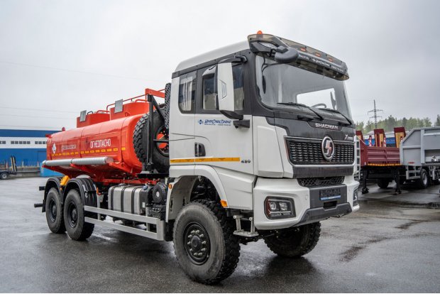 Автотопливозаправщик АТЗ-12-2Б УВТ-25, УСТ 5453 SHACMAN (ШАКМАН) SX32586V385 6х6, 14R20, КБ 4575мм.