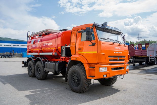 Автоцистерна для нефти АЦН-11Т УСТ 5453 Камаз 43118