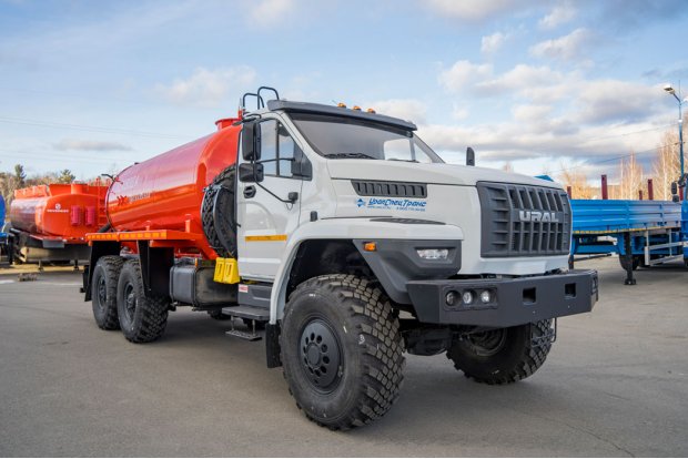 Автоцистерна вакуумная МВ-10 КО