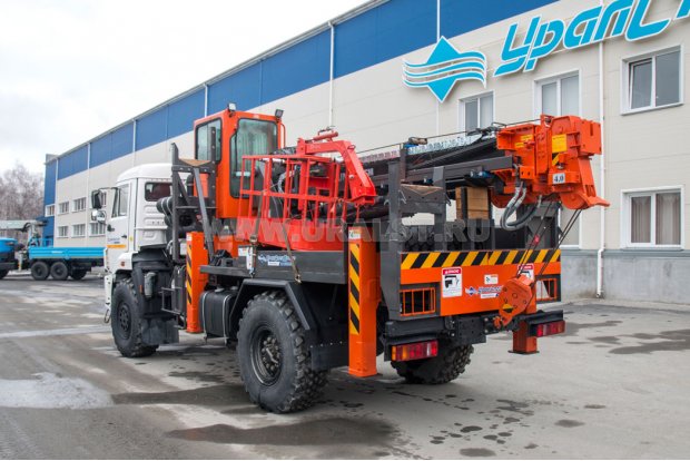 Ямобур Камаз