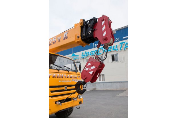 Стрела автокрана