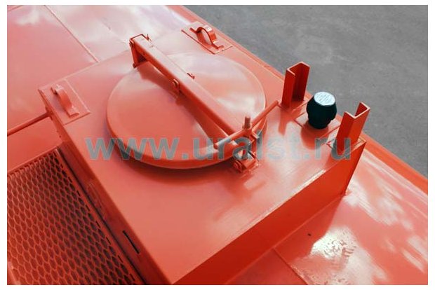 Люк заливной горловины цистерны