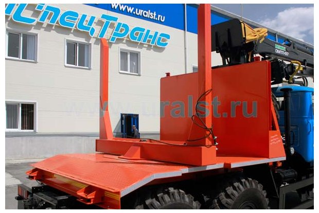 Лесовозная площадка Урал 43204-70 с ГМ ОМТЛ-97