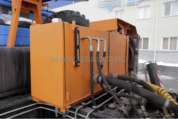 Бак гидравлической системы