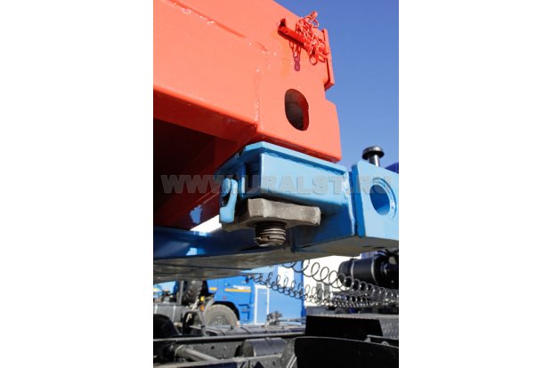 Фитинги для фиксации контейнер-цистерны