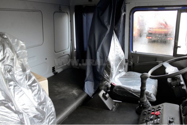 Кабина автомобиля Урал 4320-4971-80М