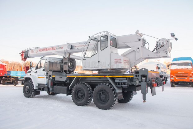 Автокран Челябинец КС-55732