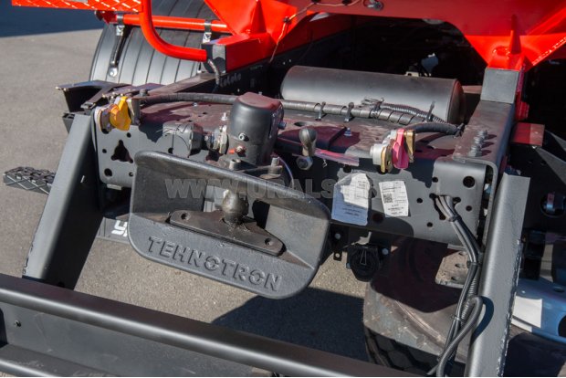 Заднее сцепное устройство