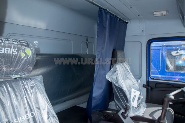 Спальное место в кабине водителя