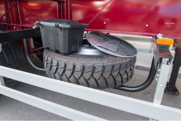 Корзина для размещения запасного колеса